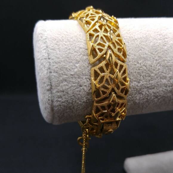 Vintage Monet Gold Plated Openwork Link Bracelet w/ Safety Chain 1960s - Picture 3 of 9